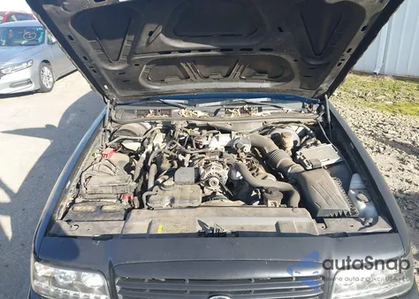 2009 Ford Crown Victoria Police/Police Interceptor из США, поврежденный, VIN 2FAHP71V89X100322